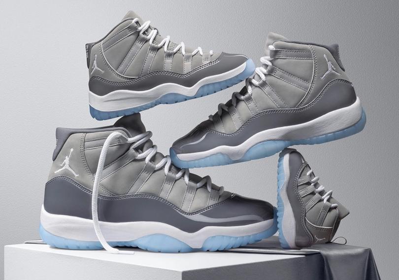 air-jordan-11-cool-grey-2021-official-photos-00