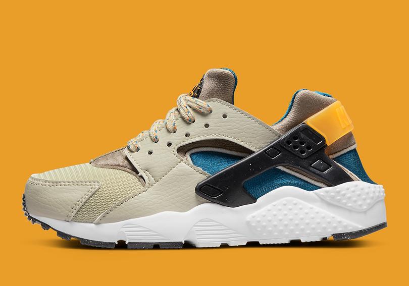 Nike-Air-Huarache-Kids-DV7139-100-2