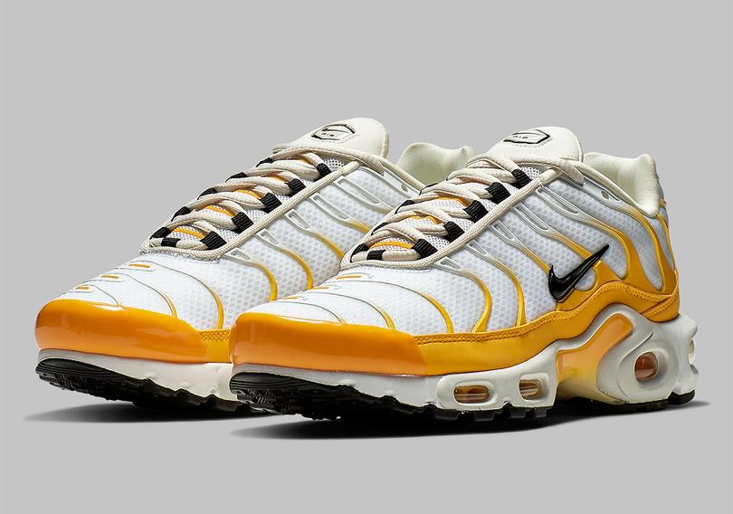 nike-air-max-plus-white-black-yellow-wu-tang-cd7061-700-1