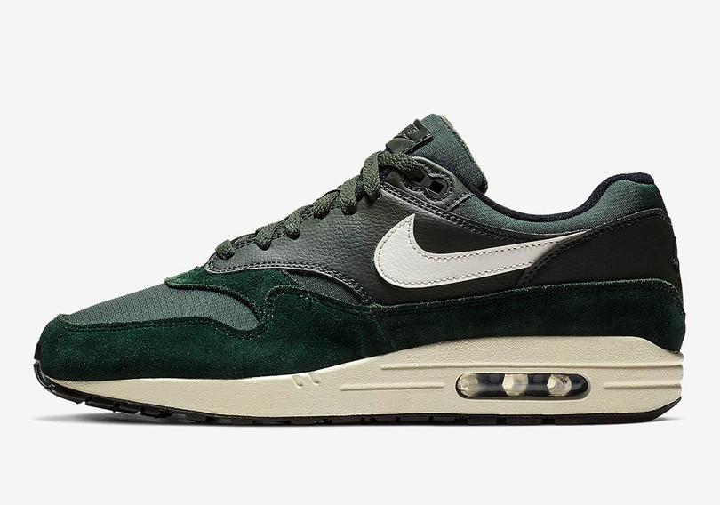 nike-air-max-1-outdoor-green-ah8145-303-1