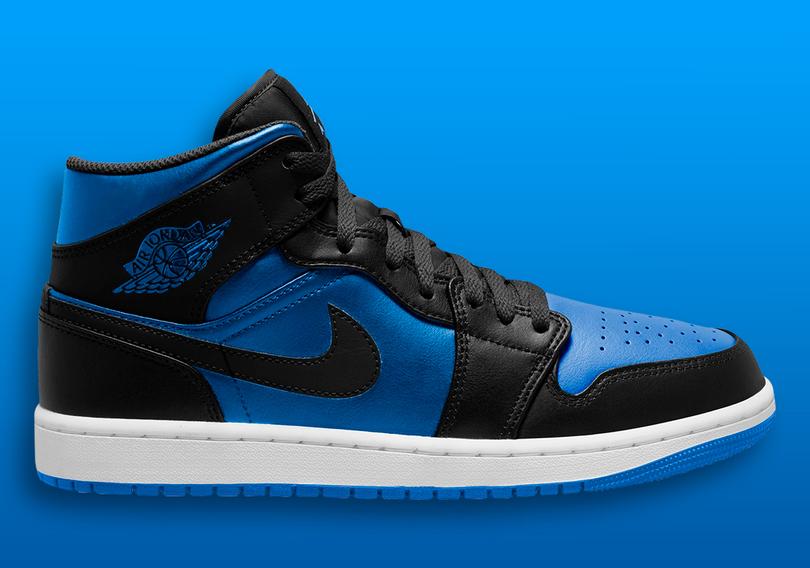 air-jordan-1-mid-black-royal-metallic-dq8426-042-1