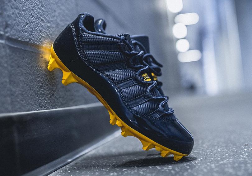 air-jordan-11-low-michigan-pe-cleats