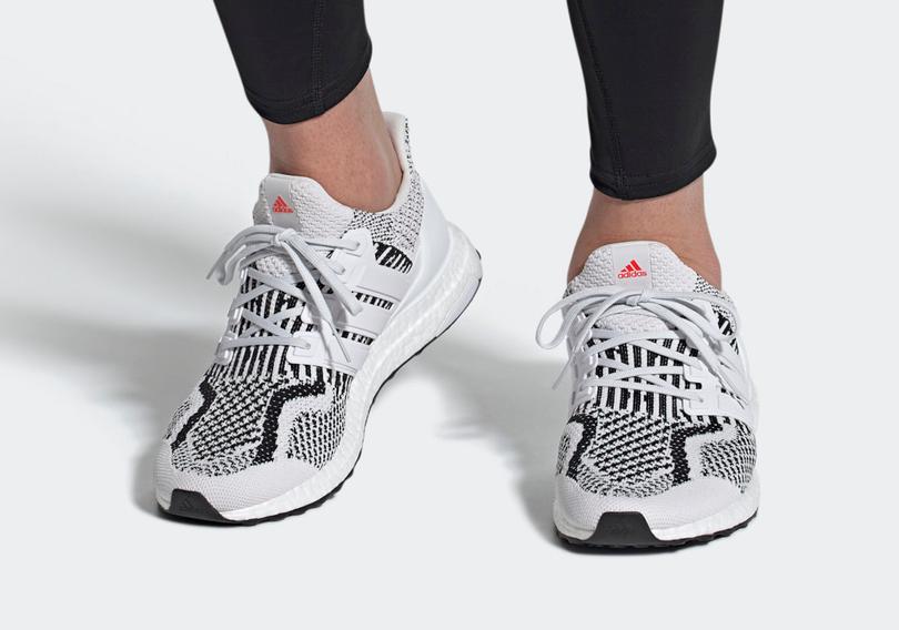 adidas-UltraBOOST-5-G54960-8