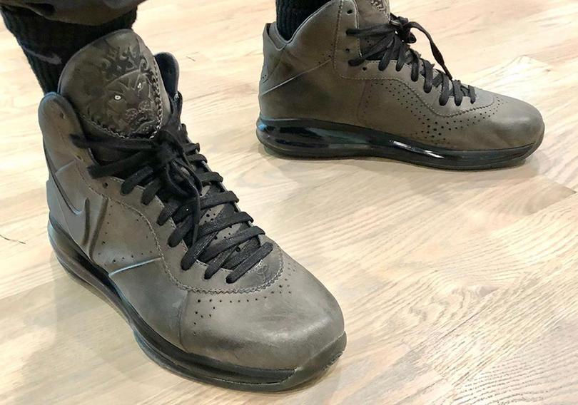 nike-lebron-8-v-0-leather-winter-sample