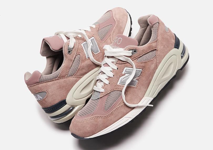 KITH-New-Balance-990v2-KITHSTRIKE-Rose-1