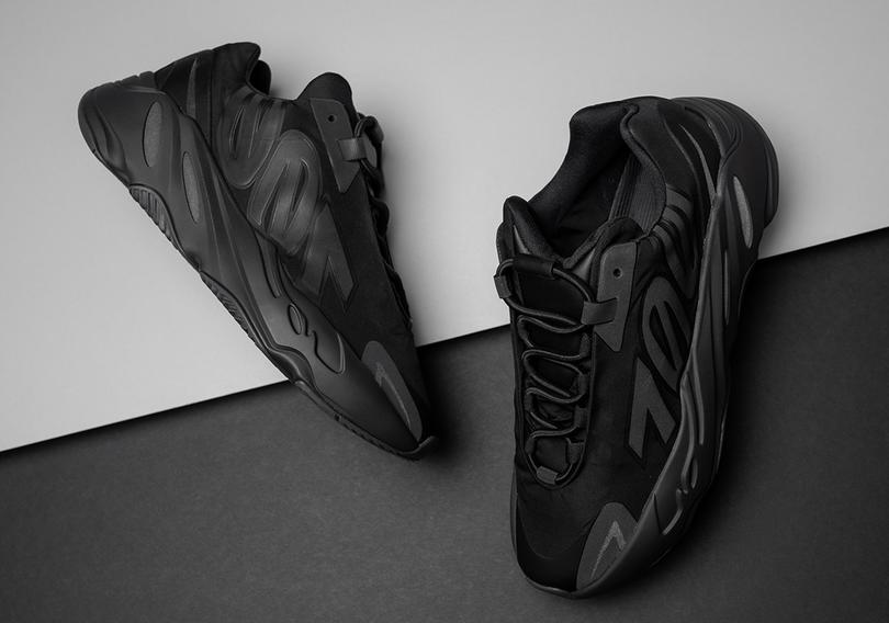 adidas-Yeezy-Boost-700-MNVN-Black-FV4440-5